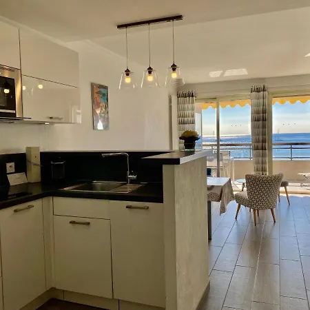 Appartement Standing Center Bay T1, 8, Avec Vue Mer Et Parking *