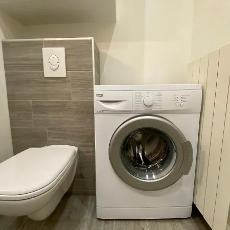Appartement Standing Center Bay T1, 8, Avec Vue Mer Et Parking Antibes