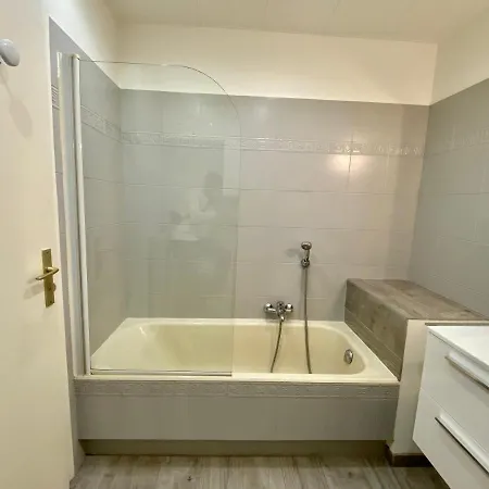 Appartement Standing Center Bay T1, 8, Avec Vue Mer Et Parking *